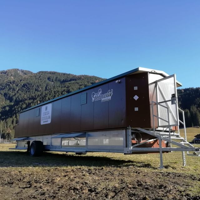 Mobiler Hühnerstall | Mitterbauer Stahlbau