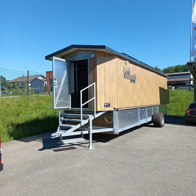 Mobiler Hühnerstall | Mitterbauer Stahlbau