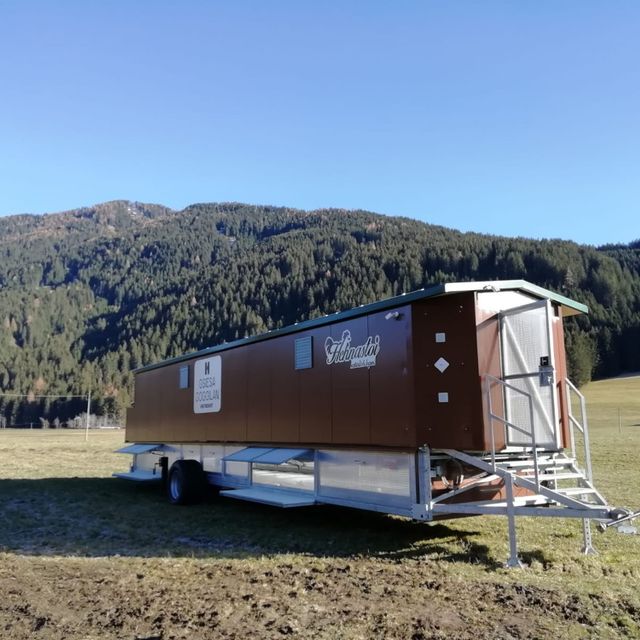 Mobiler Hühnerstall | Mitterbauer Stahlbau