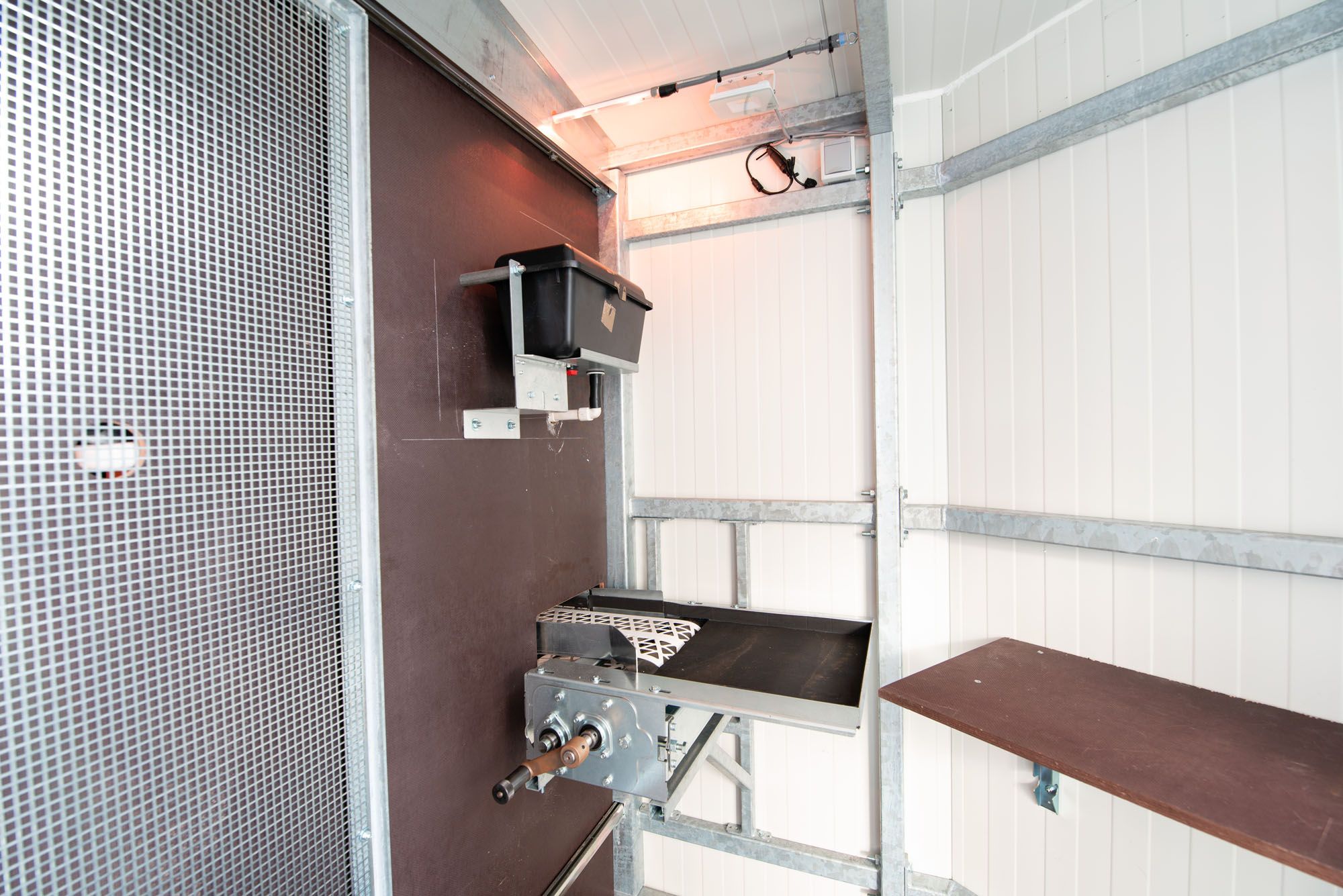 Technische Details zum mobilen Hühnerstall von Mitterbauer Stahltechnik